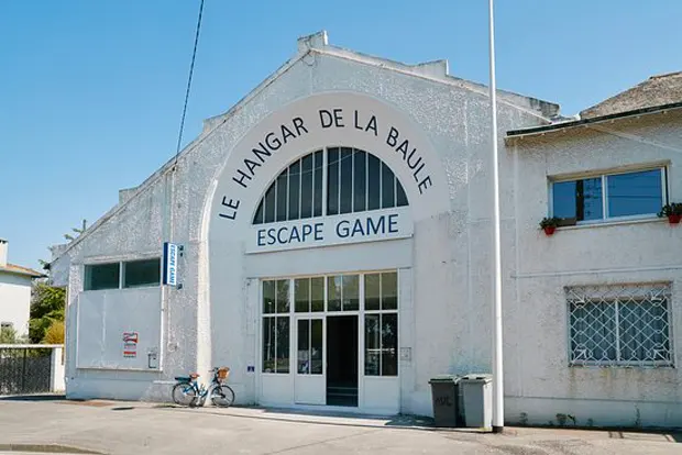 Le Hangar